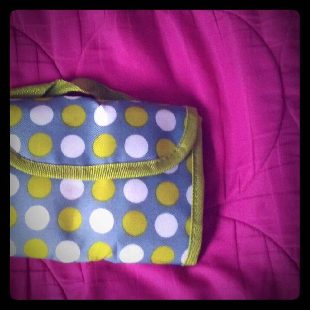 Polka dot foldable lunch bag